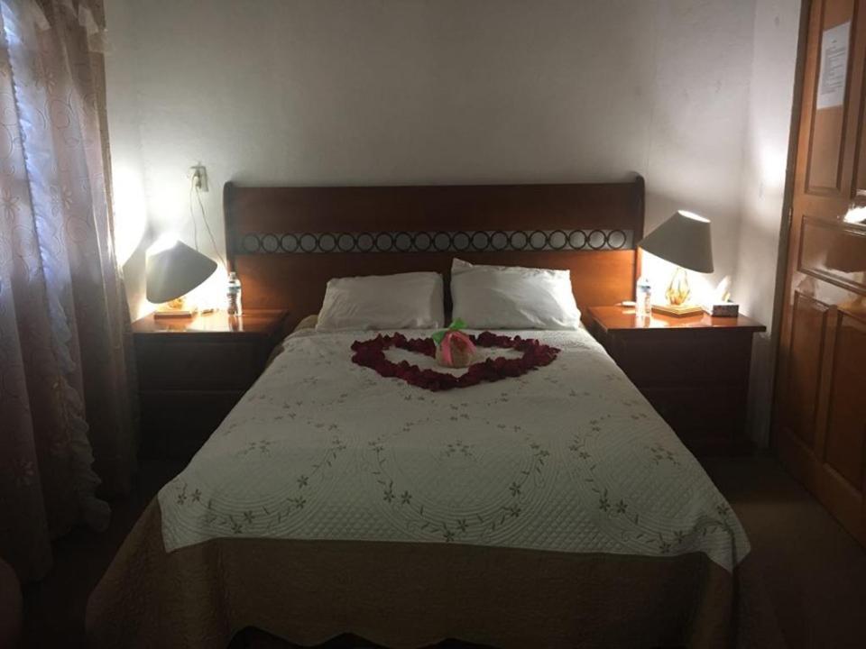 HOTEL LA CASA DE LAS VIOLETAS VILLA DEL CARBON (Mexico) - from US$ 73 |  BOOKED